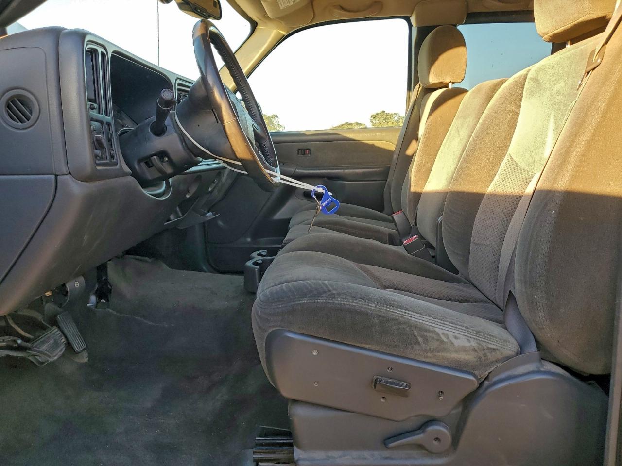 2003 CHEVROLET SILVERADO C1500 photo 7
