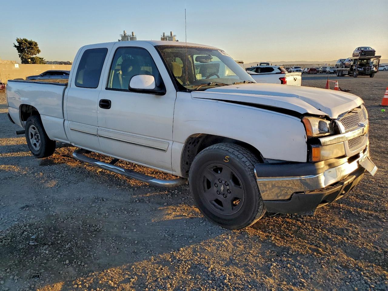 2003 CHEVROLET SILVERADO C1500 photo 4