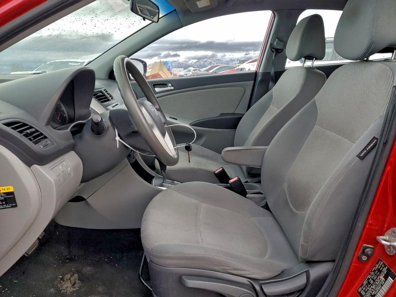 2012 HYUNDAI ACCENT GLS photo 13