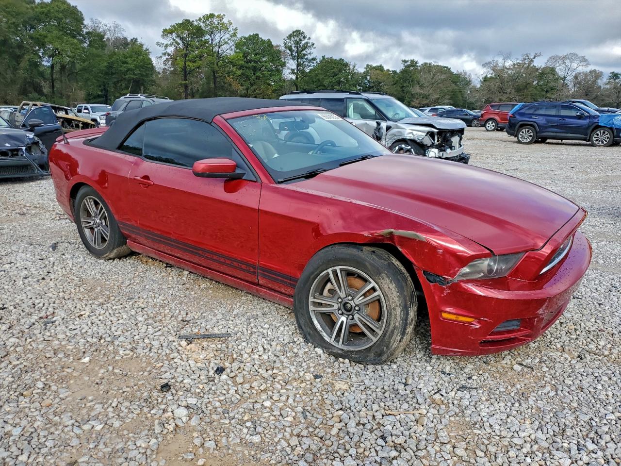 2013 FORD MUSTANG photo 4