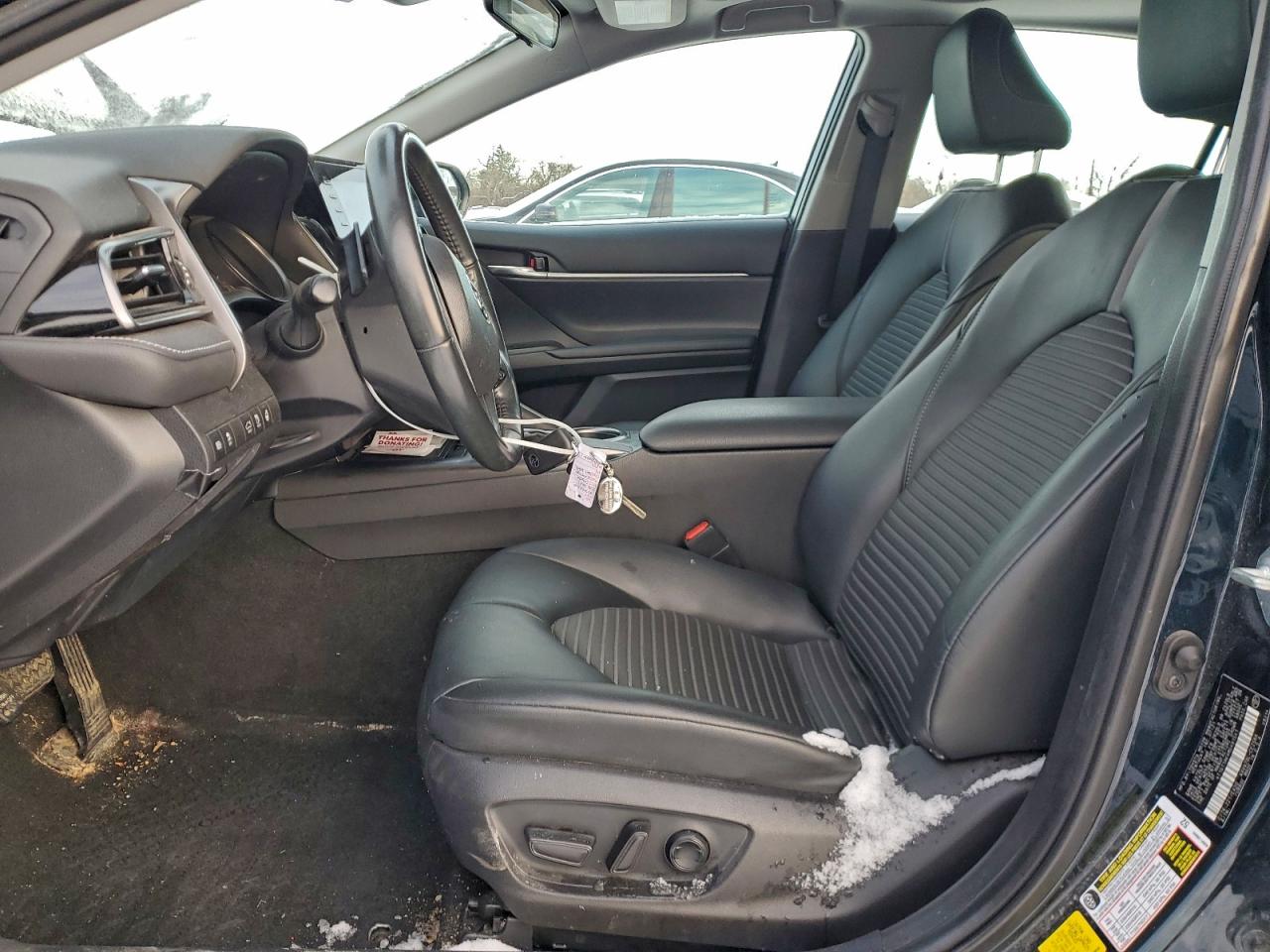 2021 TOYOTA CAMRY SE photo 7