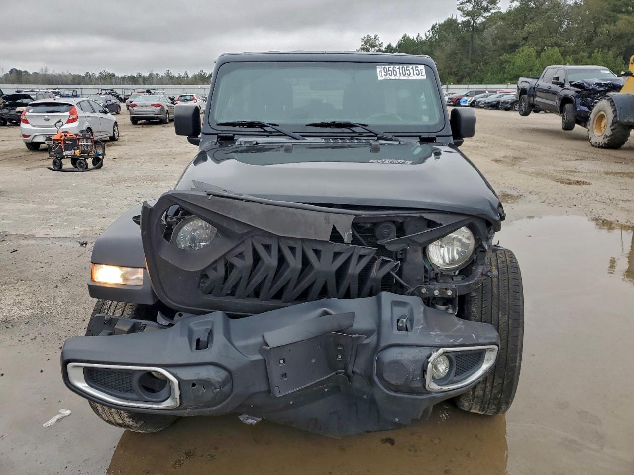 2018 JEEP WRANGLER UNLIMITED SAHARA photo 5