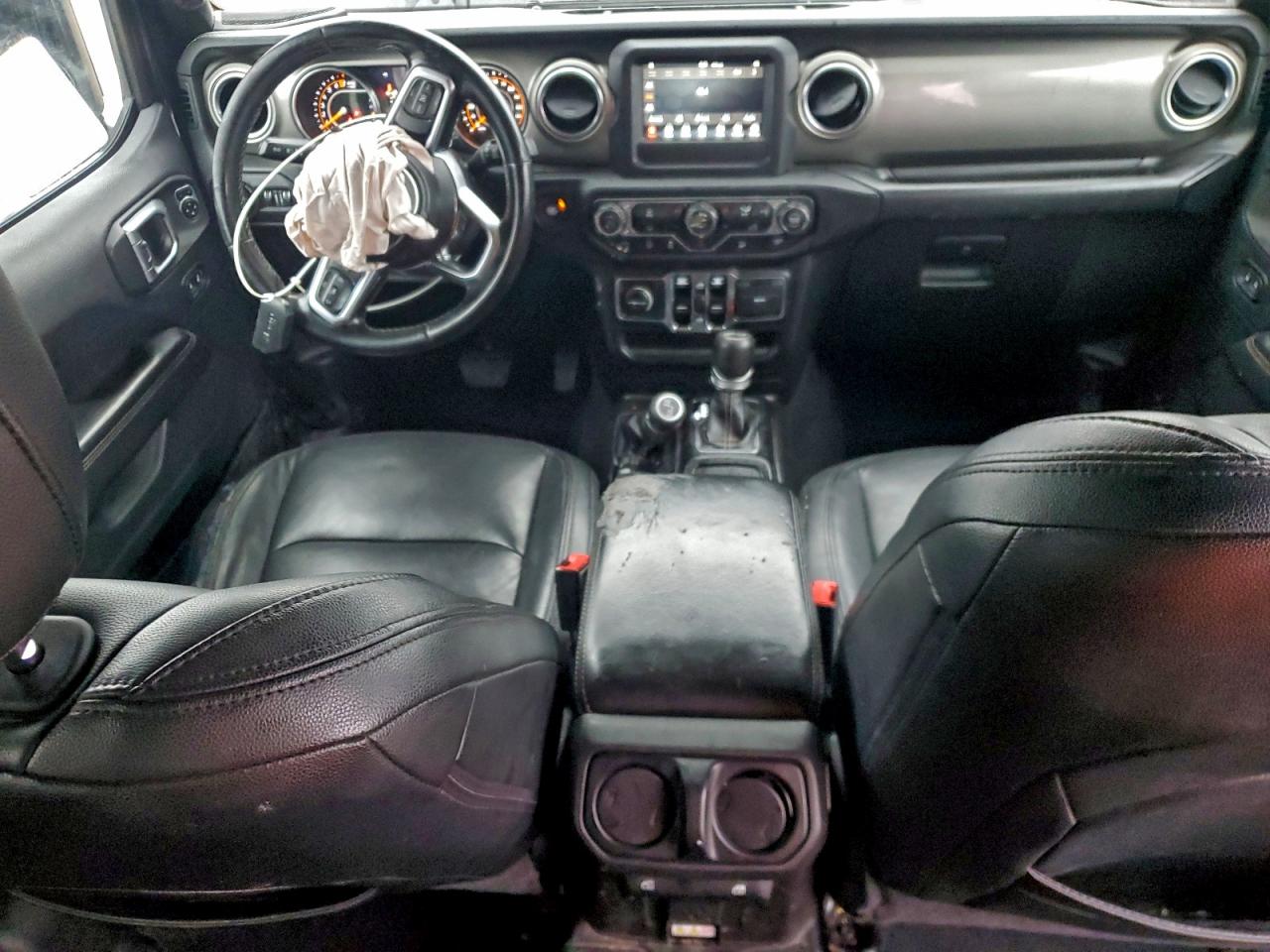 2018 JEEP WRANGLER UNLIMITED SAHARA photo 8