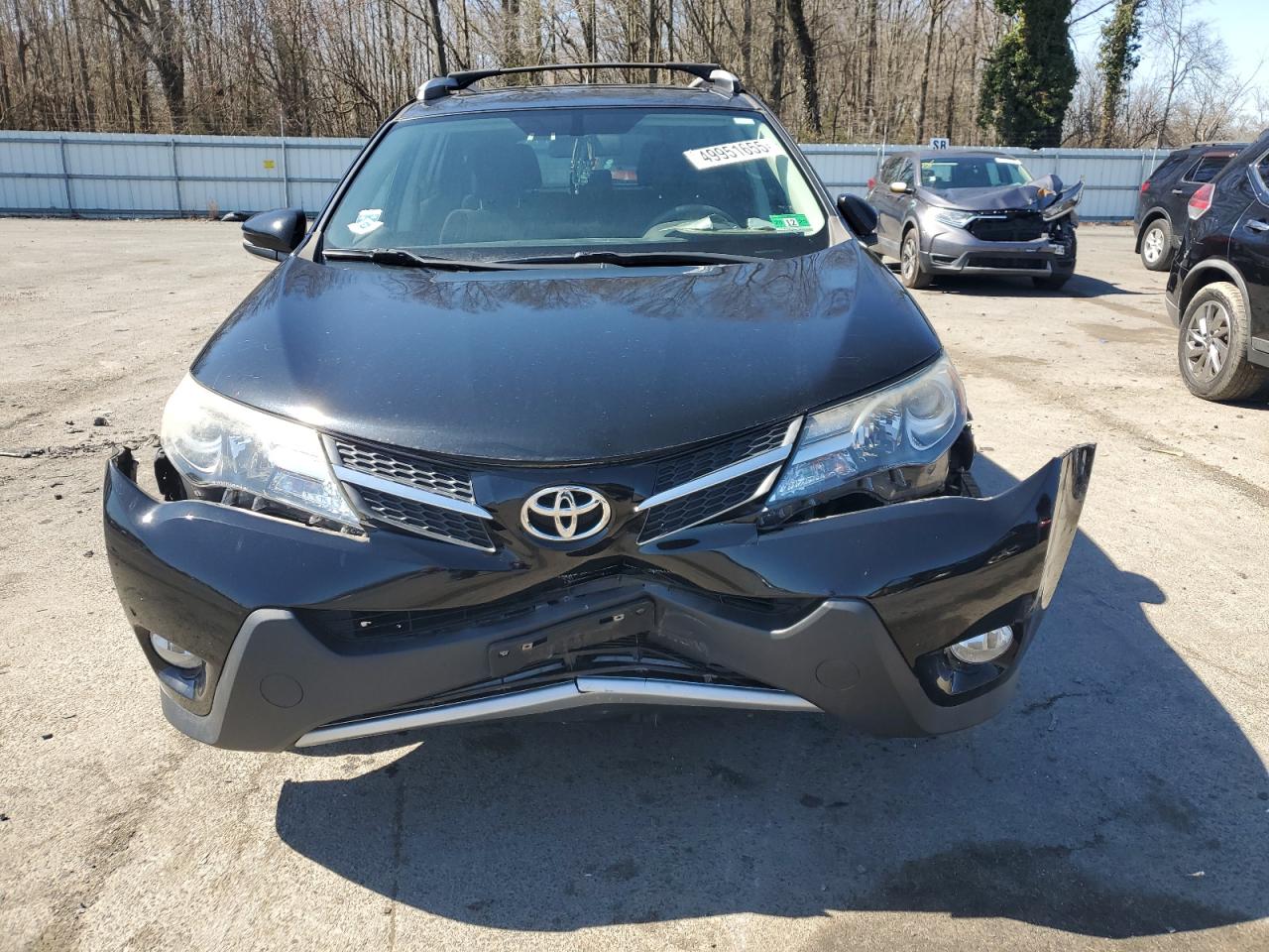 2015 TOYOTA RAV4 XLE photo 9