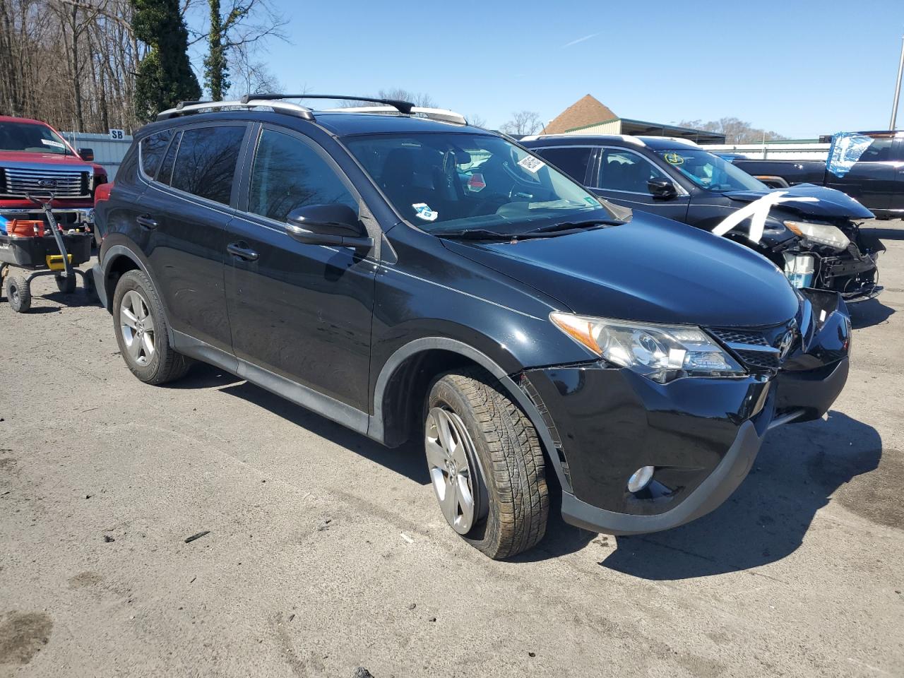 2015 TOYOTA RAV4 XLE photo 7