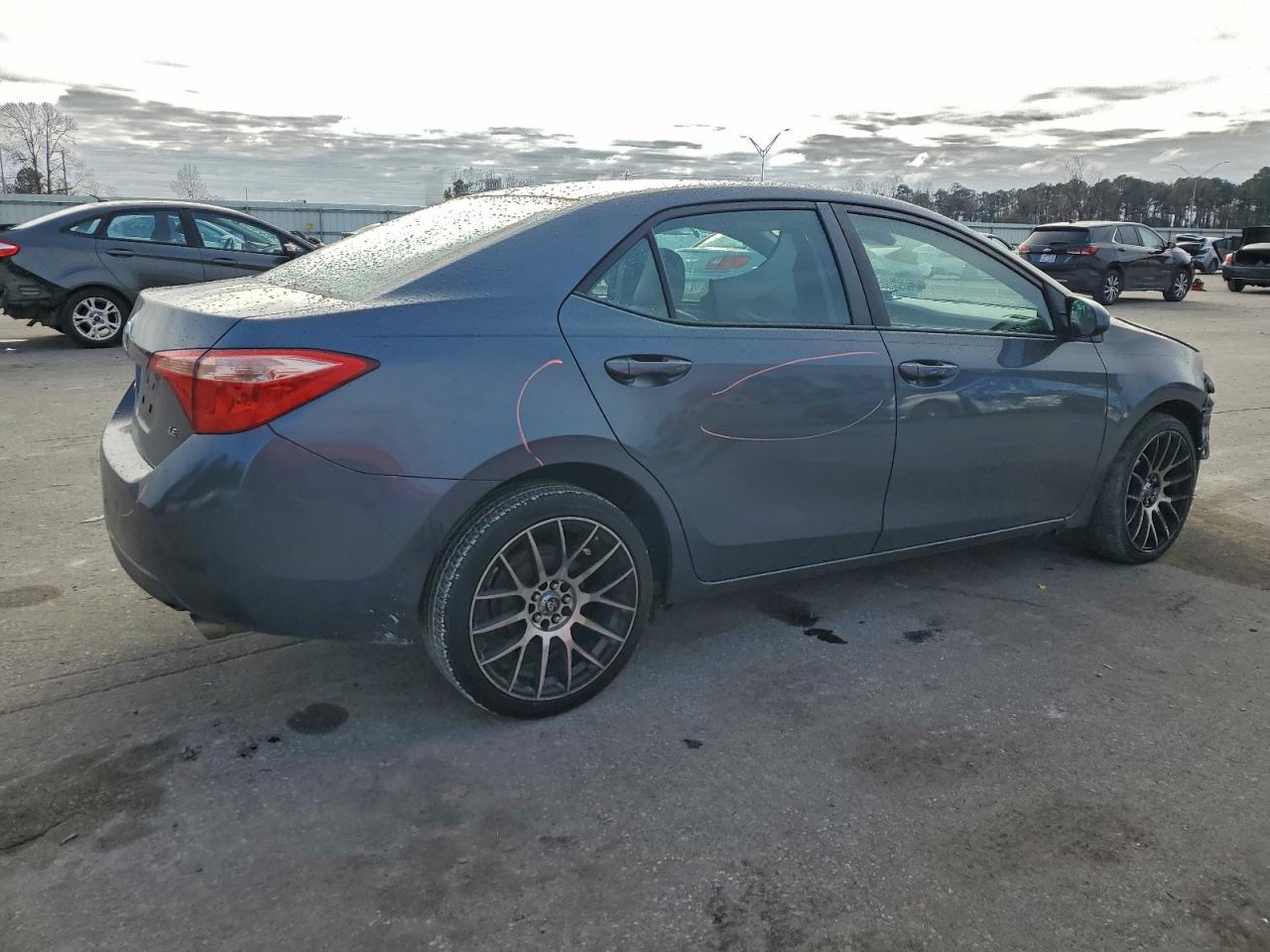 2018 TOYOTA COROLLA L photo 5