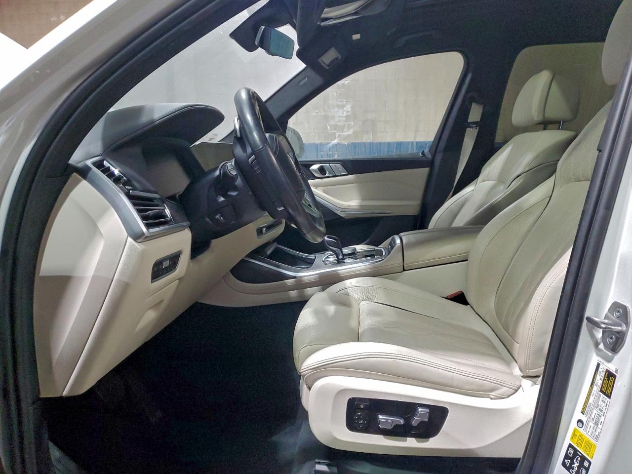 2022 BMW X7 XDRIVE40I photo 13