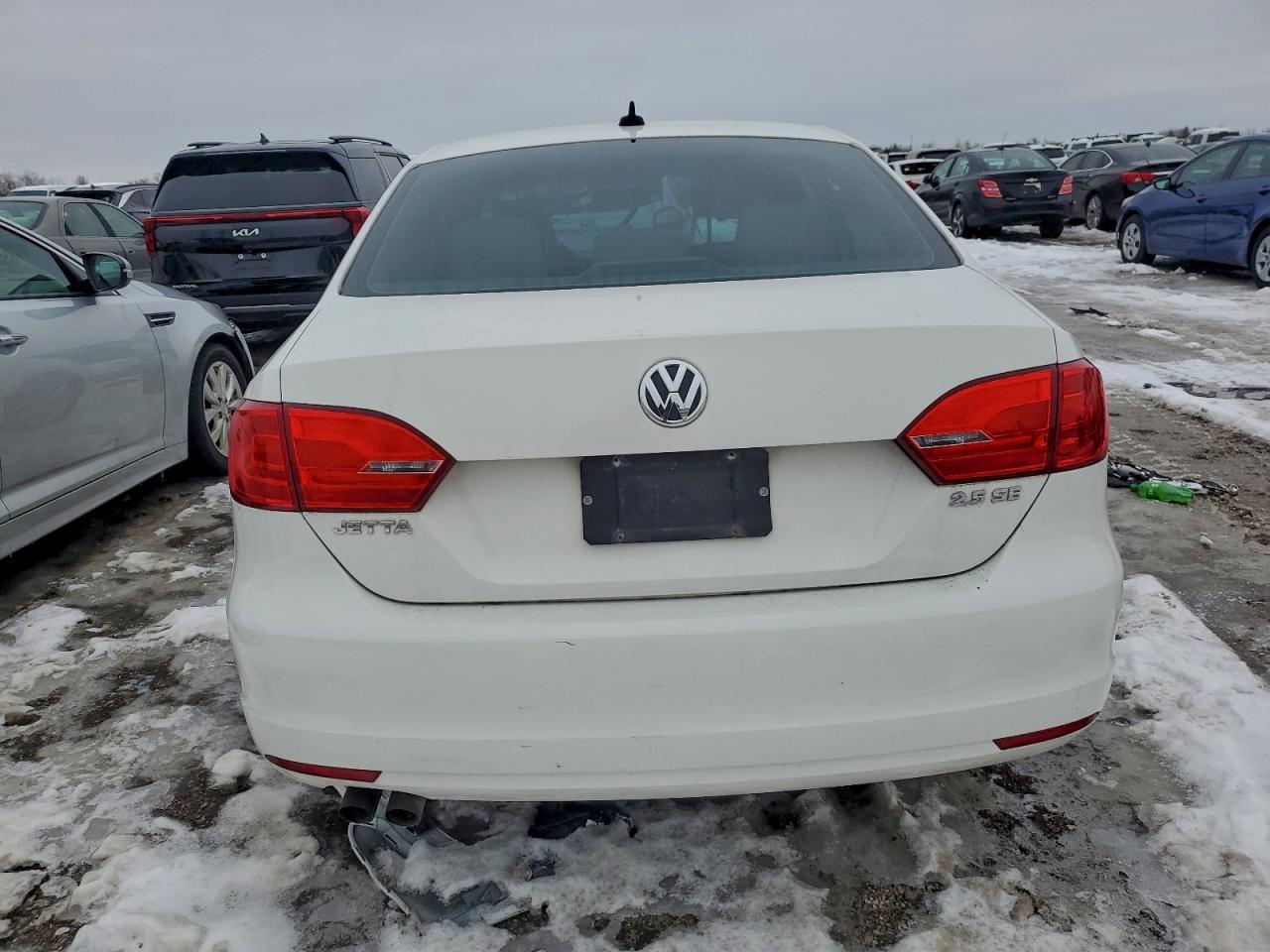 2011 VOLKSWAGEN JETTA SE photo 6