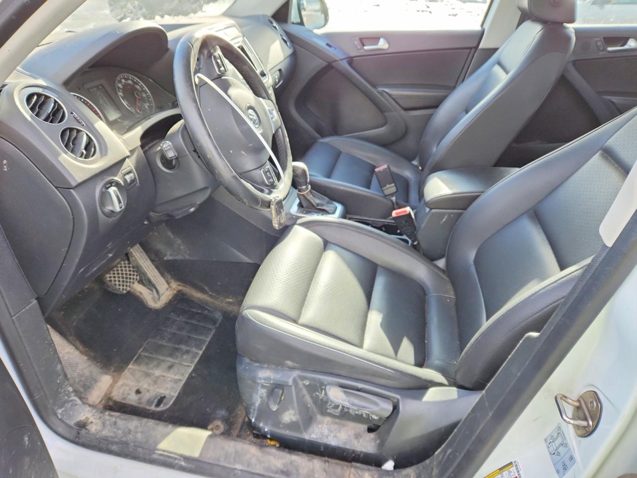 2016 VOLKSWAGEN TIGUAN S photo 7
