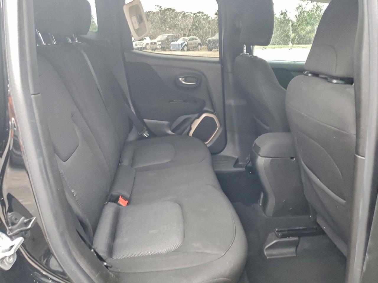 2017 JEEP RENEGADE LATITUDE photo 31