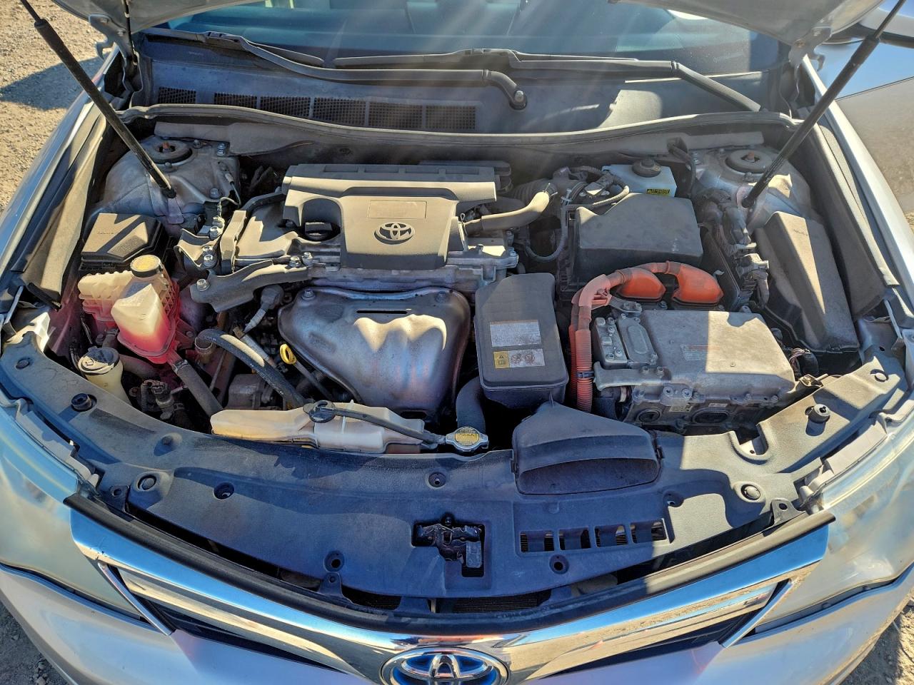 2014 TOYOTA CAMRY HYBRID photo 31