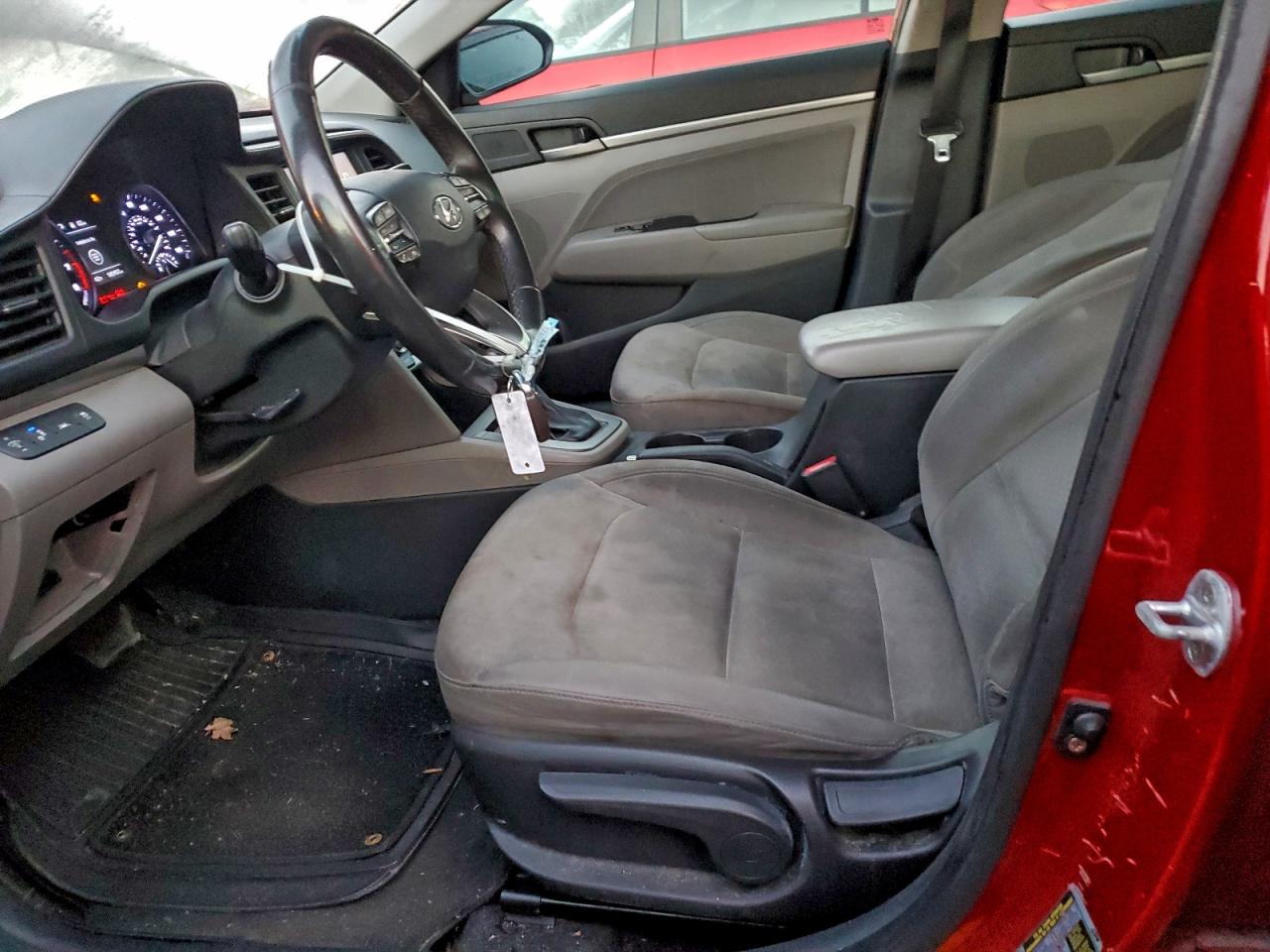 2019 HYUNDAI ELANTRA SEL photo 13