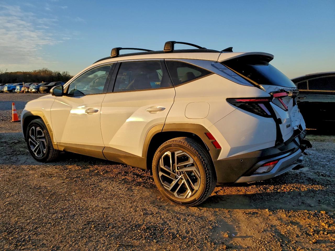 2026 HYUNDAI TUCSON LIMITED photo 2