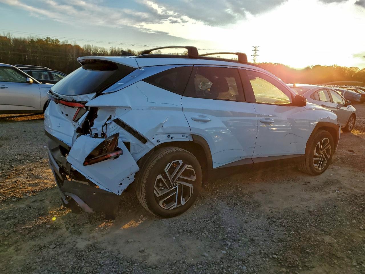 2026 HYUNDAI TUCSON LIMITED photo 3