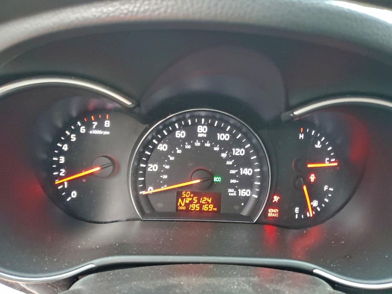 2015 KIA SORENTO LX photo 17