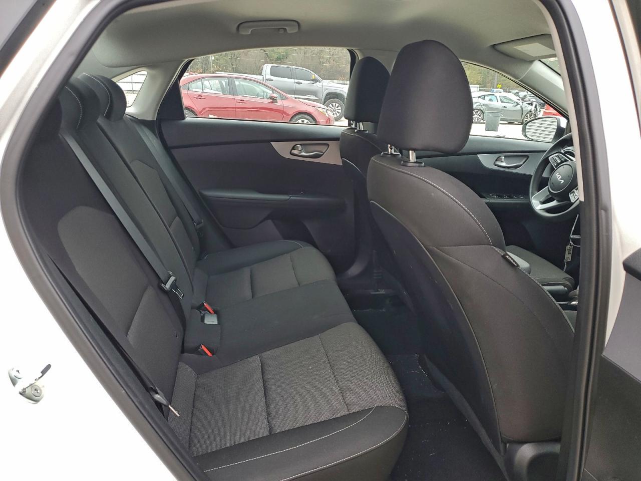 2024 KIA FORTE LX photo 10