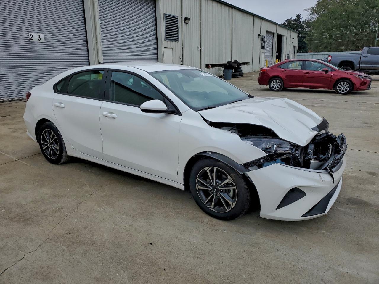 2024 KIA FORTE LX photo 4