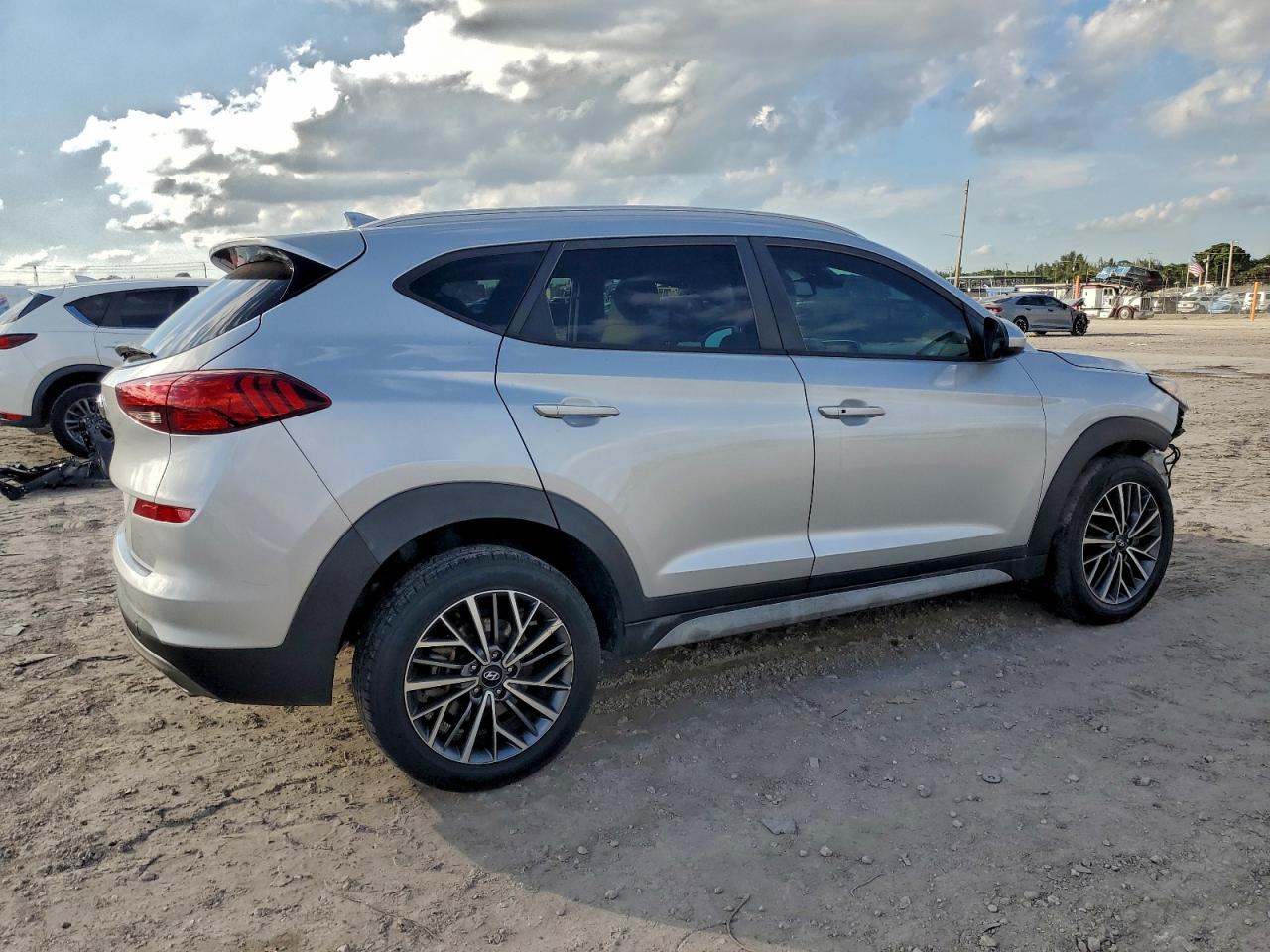 2019 HYUNDAI TUCSON LIMITED photo 3