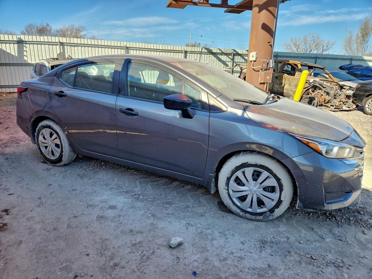 2024 NISSAN VERSA S photo 7