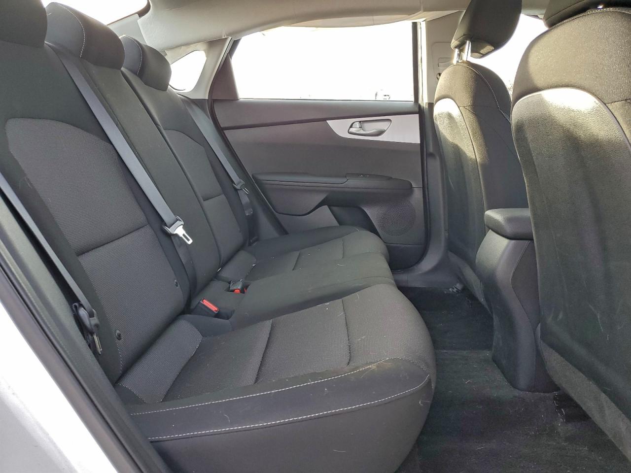 2024 KIA FORTE LX photo 19