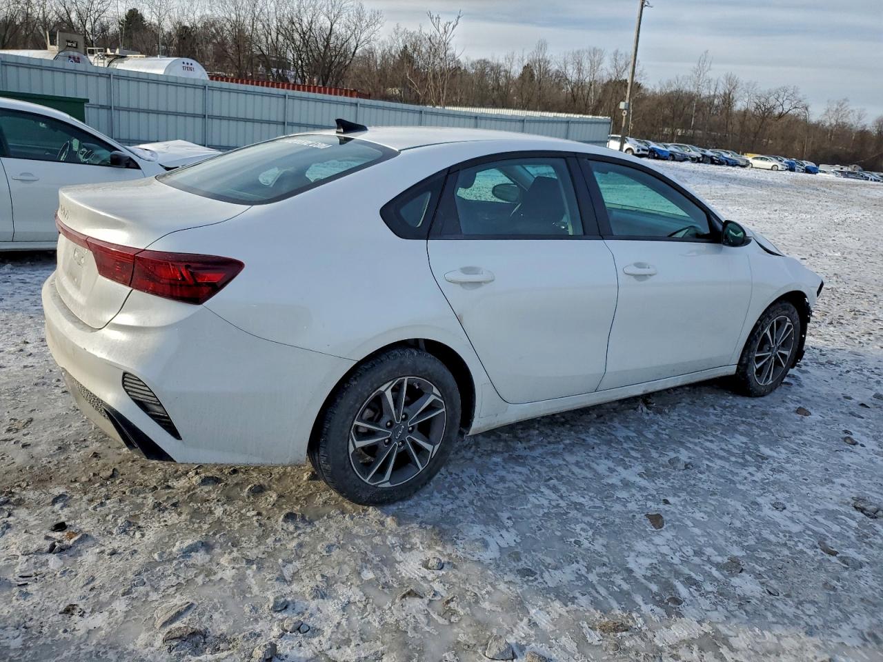 2024 KIA FORTE LX photo 5