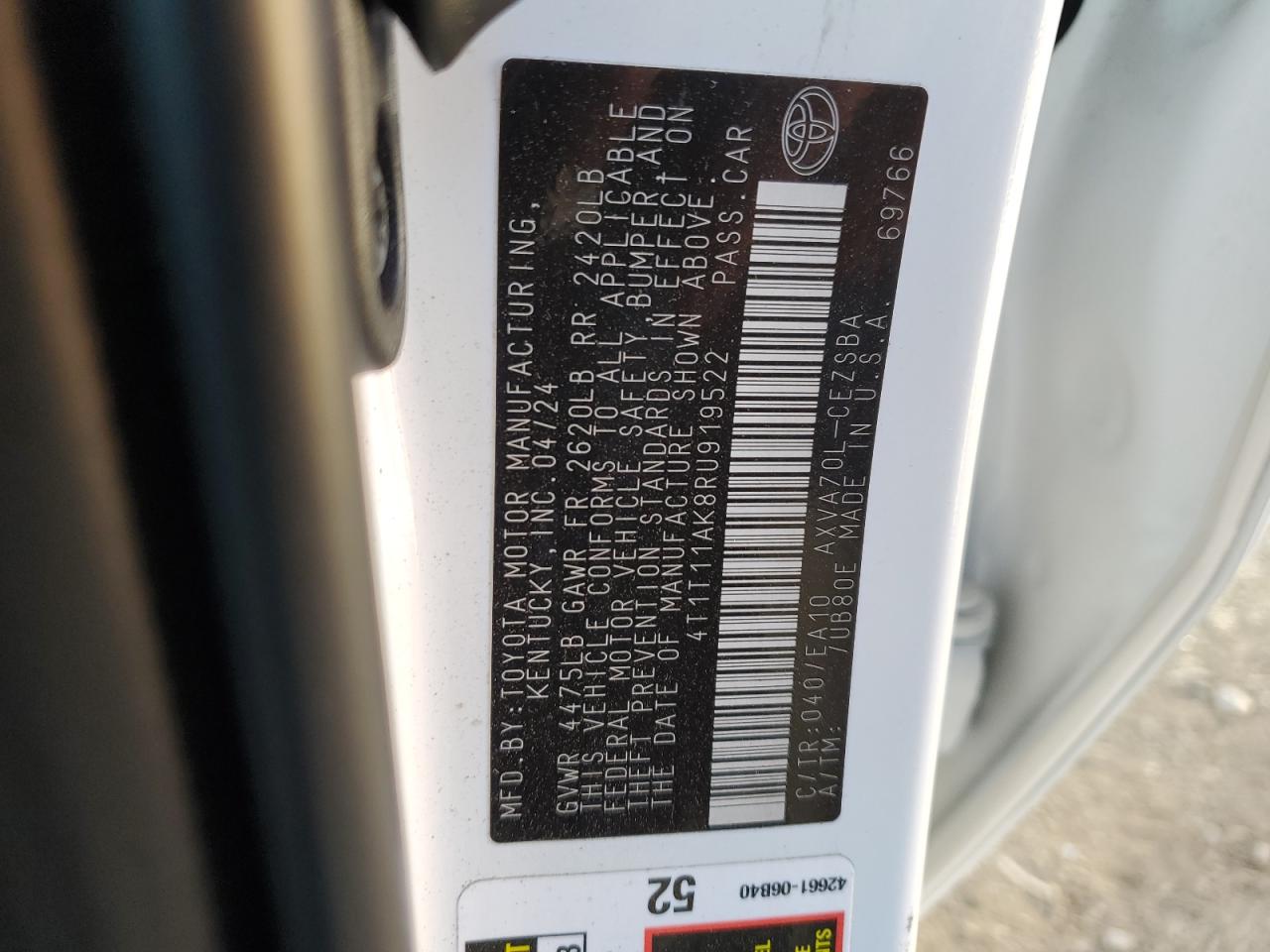 2024 TOYOTA CAMRY photo 23