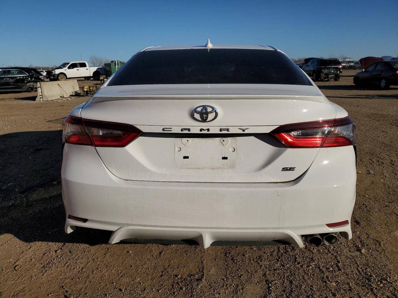 2024 TOYOTA CAMRY photo 11