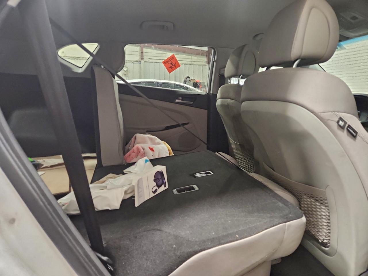 2018 HYUNDAI TUCSON SEL photo 11