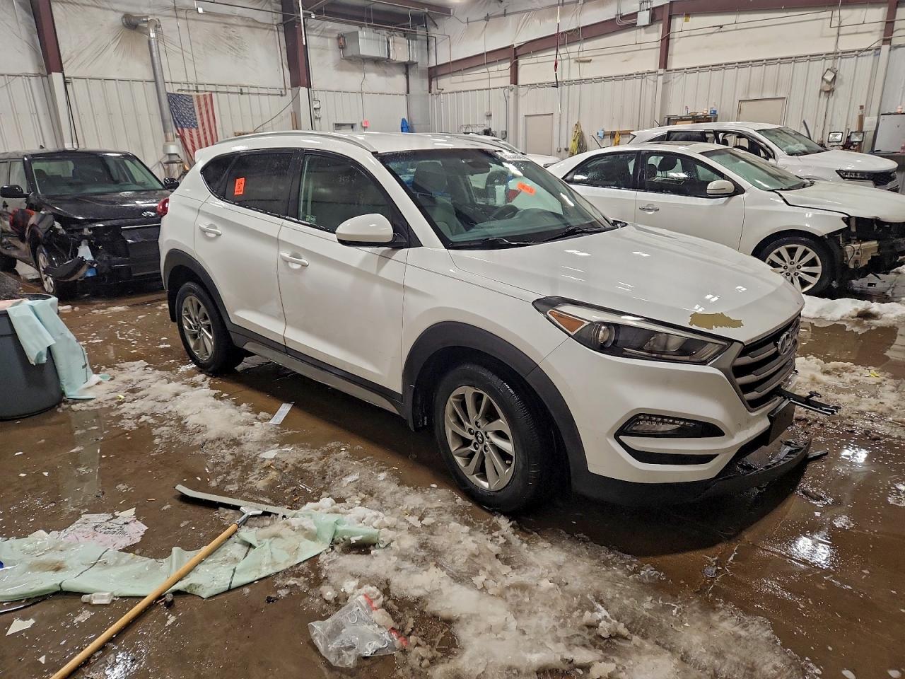 2018 HYUNDAI TUCSON SEL photo 4