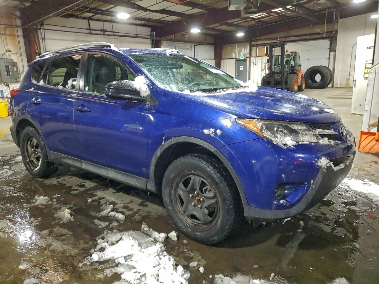 2014 TOYOTA RAV4 LE photo 4