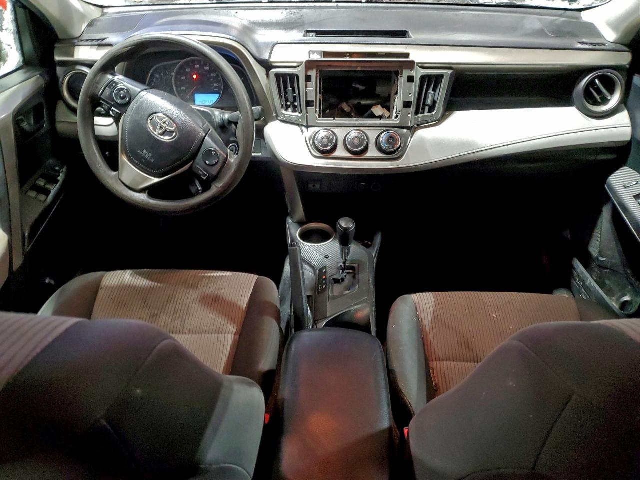 2014 TOYOTA RAV4 LE photo 8