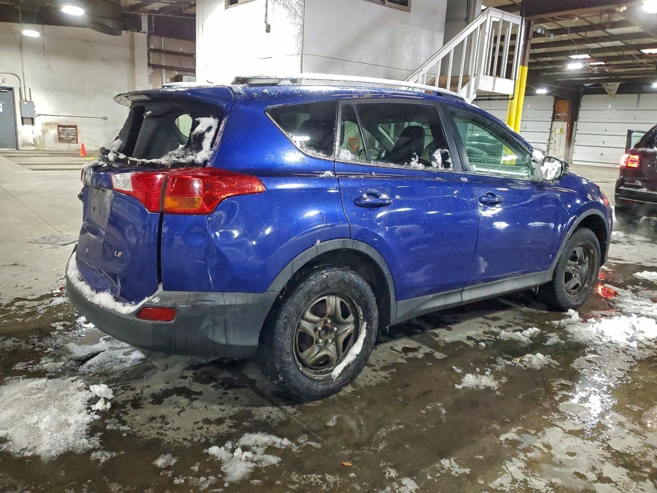 2014 TOYOTA RAV4 LE photo 3