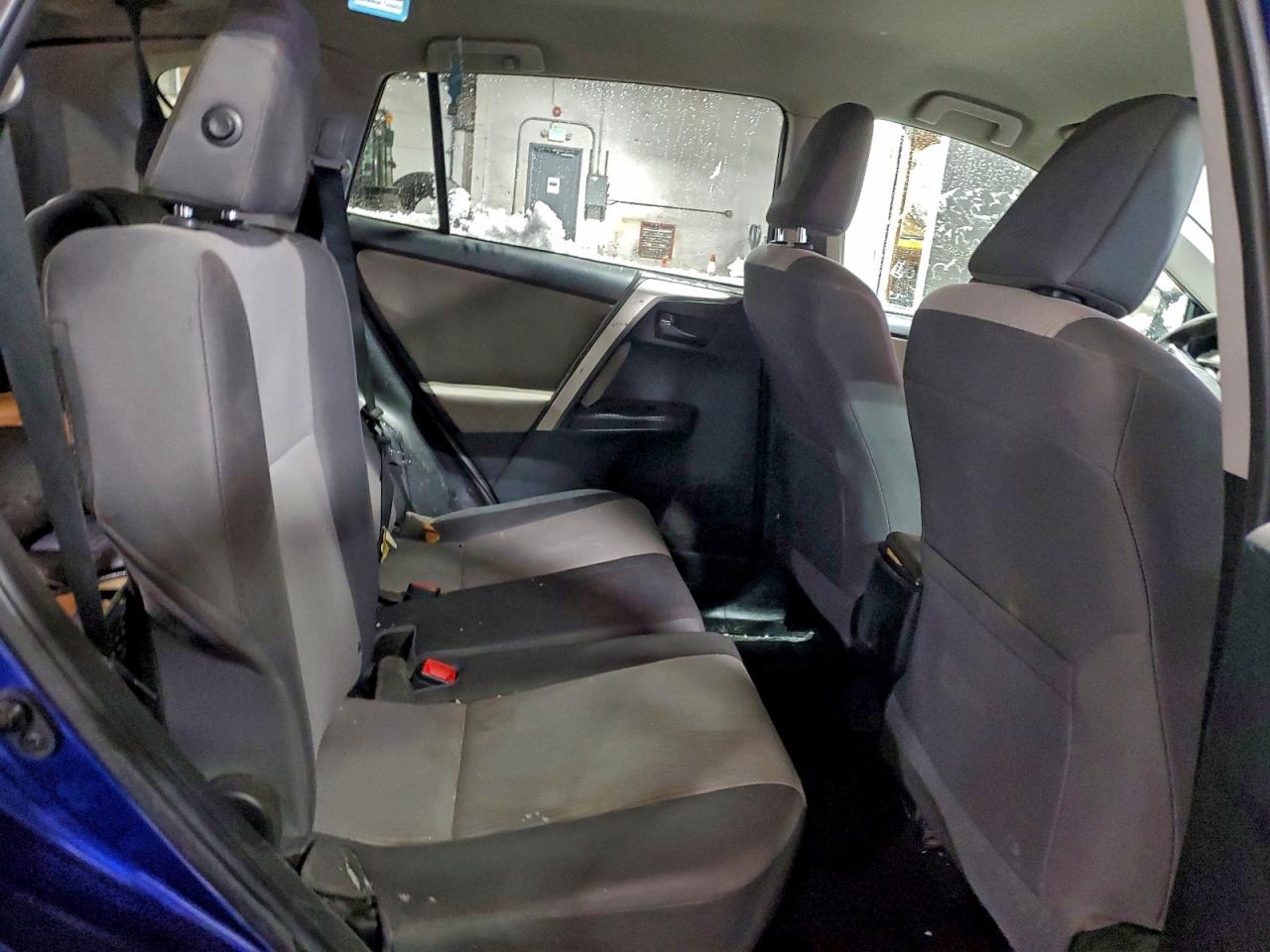 2014 TOYOTA RAV4 LE photo 11