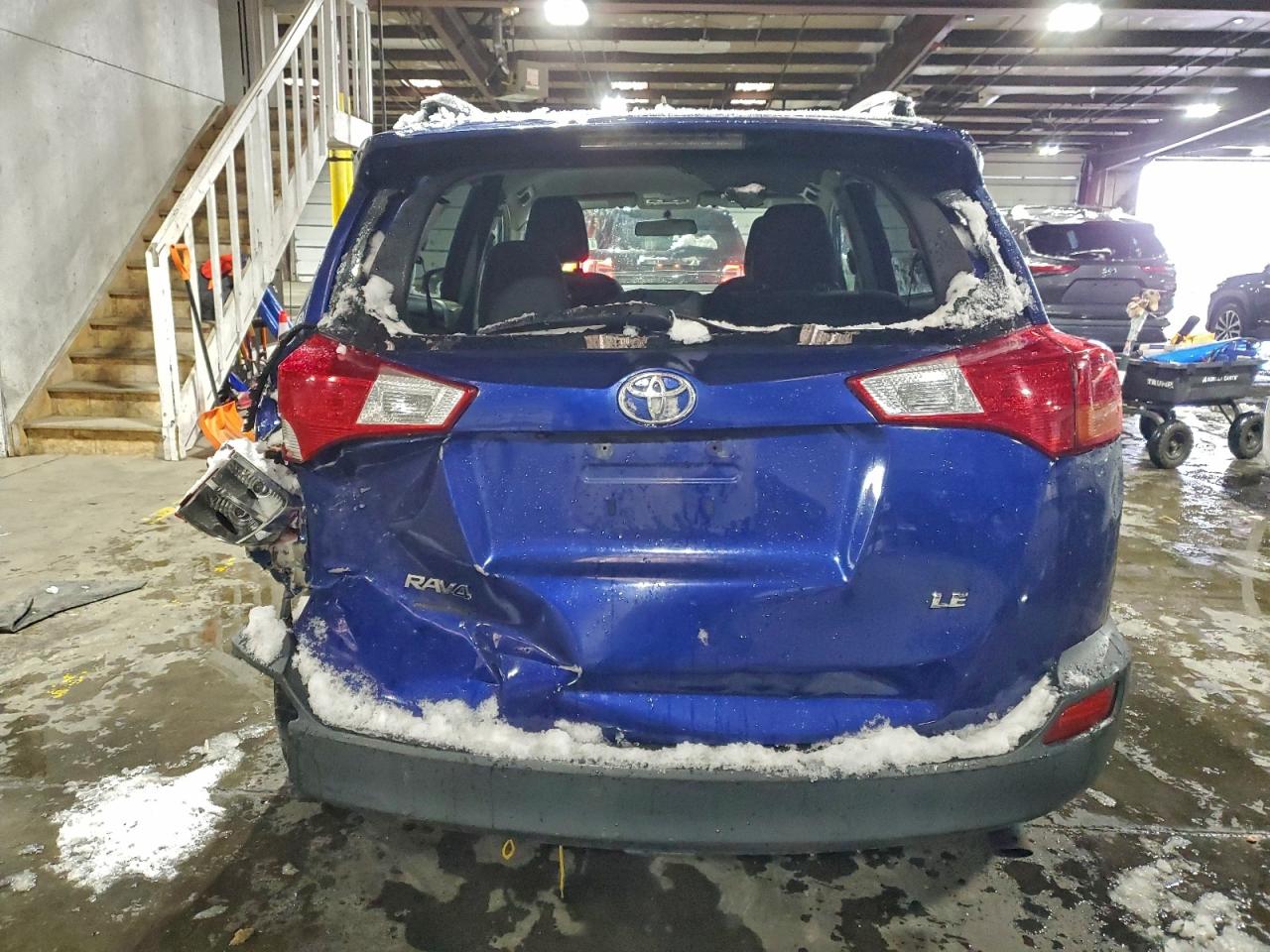 2014 TOYOTA RAV4 LE photo 6