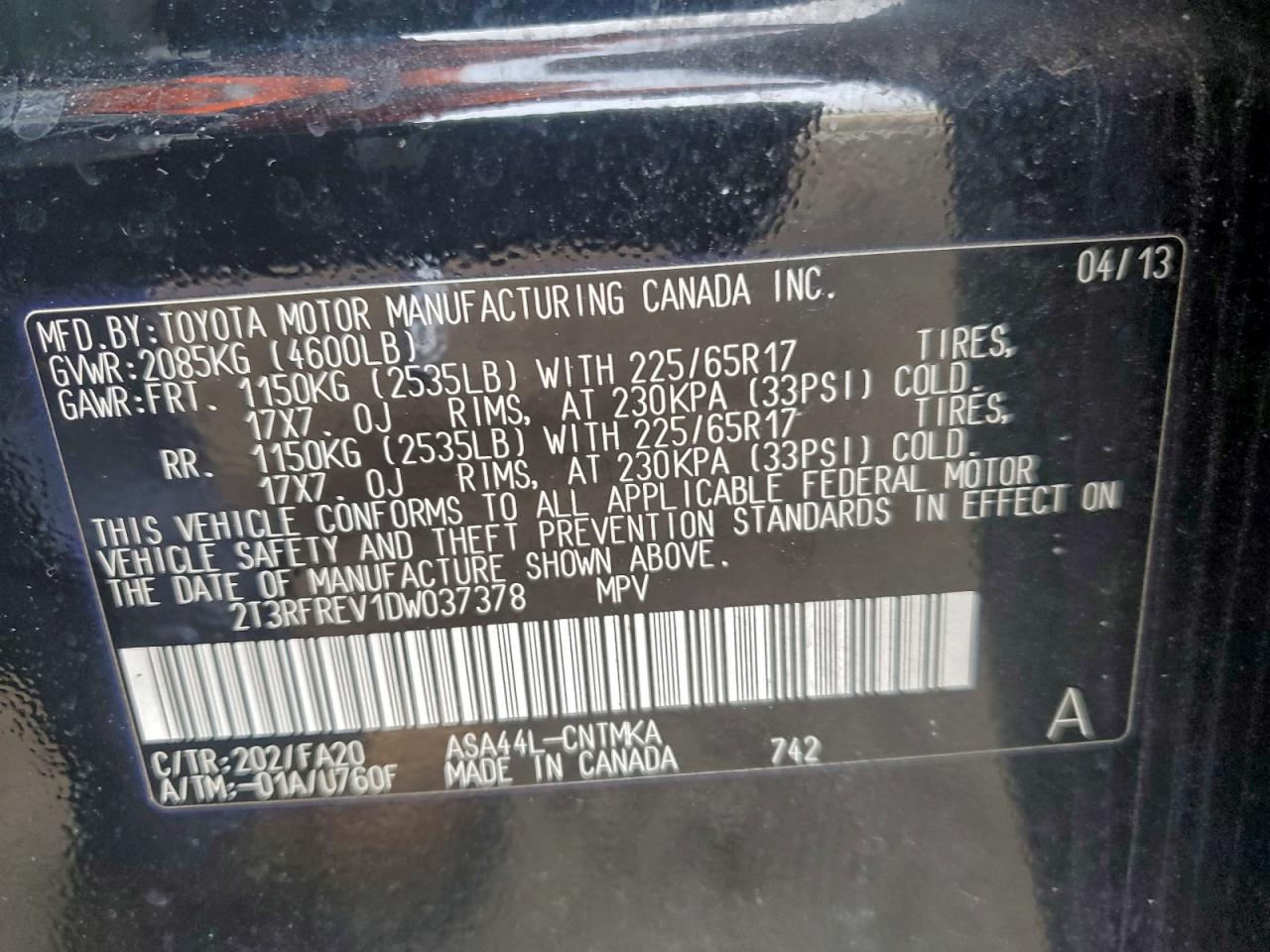 2013 TOYOTA RAV4 XLE photo 25