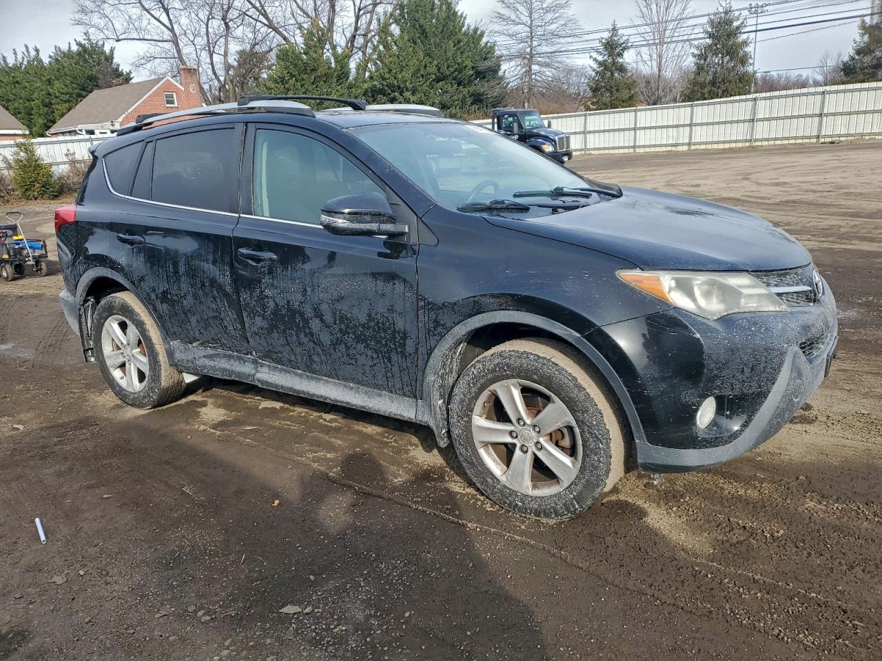 2013 TOYOTA RAV4 XLE photo 7