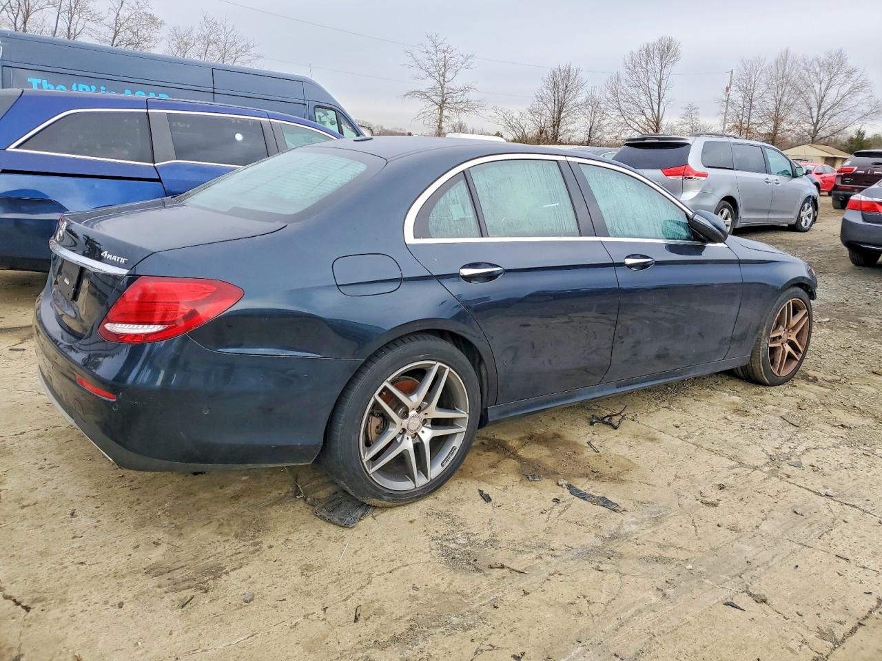 2017 MERCEDES-BENZ E 300 4MATIC photo 5