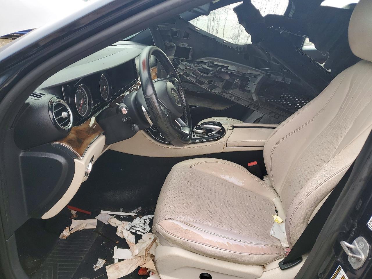 2017 MERCEDES-BENZ E 300 4MATIC photo 13