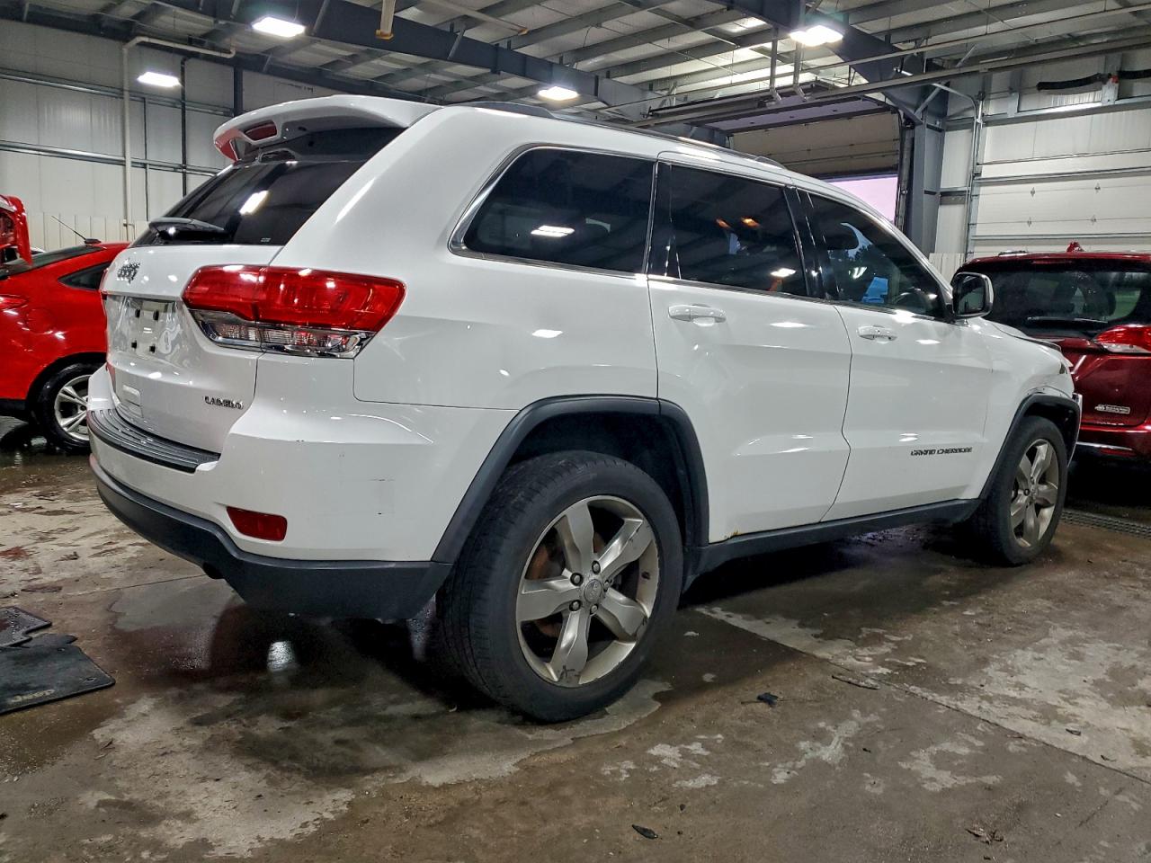 2014 JEEP GRAND CHEROKEE LAREDO photo 3