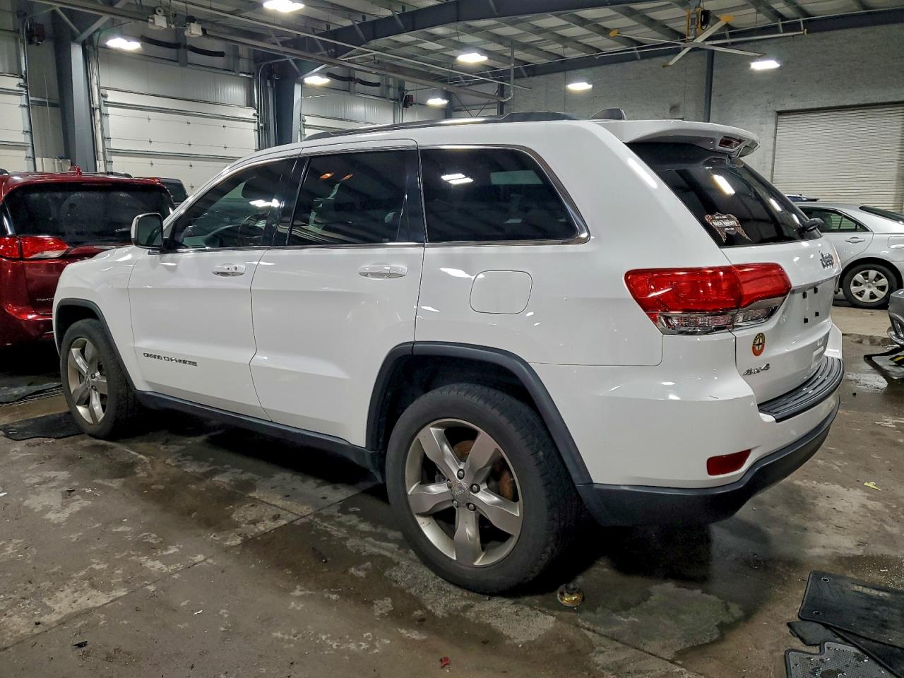2014 JEEP GRAND CHEROKEE LAREDO photo 2