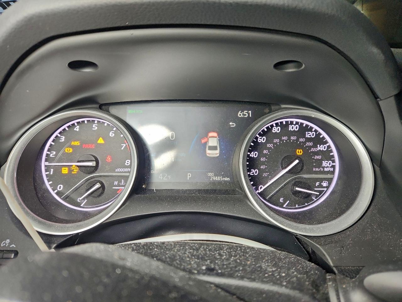 2024 TOYOTA CAMRY XLE photo 9