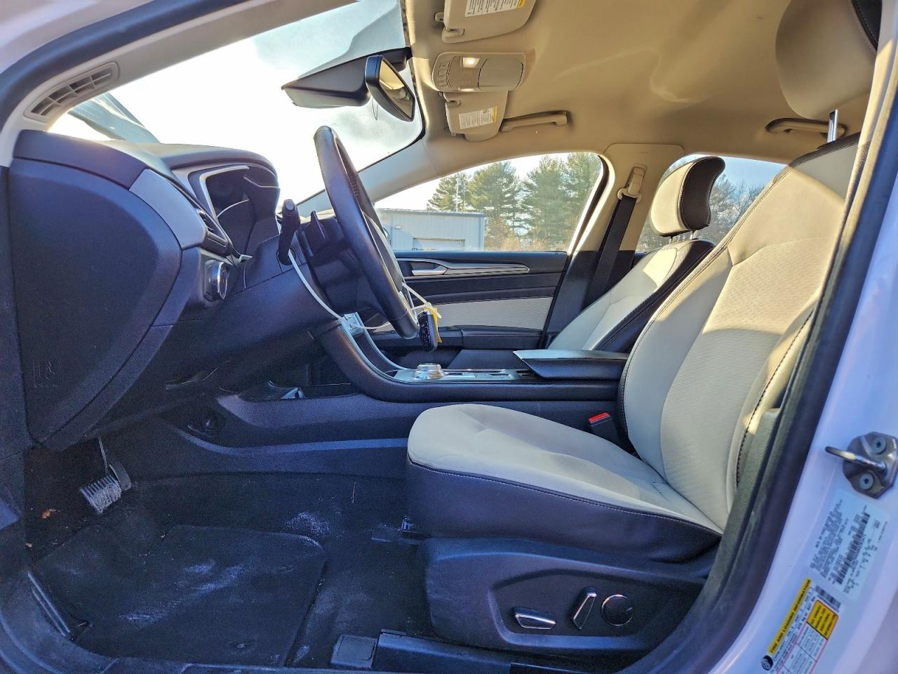 2019 FORD FUSION SE photo 13
