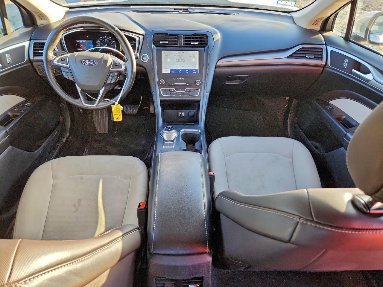 2019 FORD FUSION SE photo 15