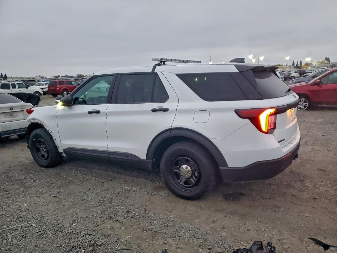 2025 FORD EXPLORER photo 4