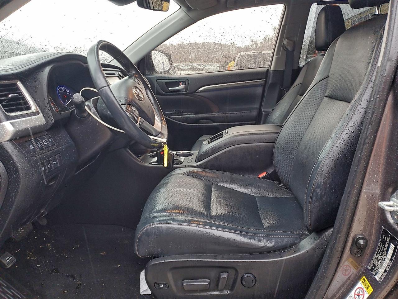 2019 TOYOTA HIGHLANDER LIMITED PLATINUM photo 7