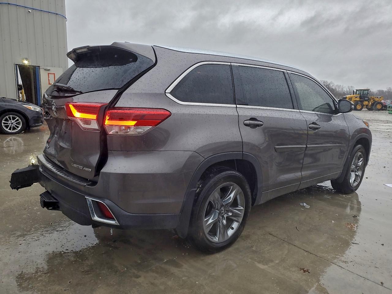 2019 TOYOTA HIGHLANDER LIMITED PLATINUM photo 3
