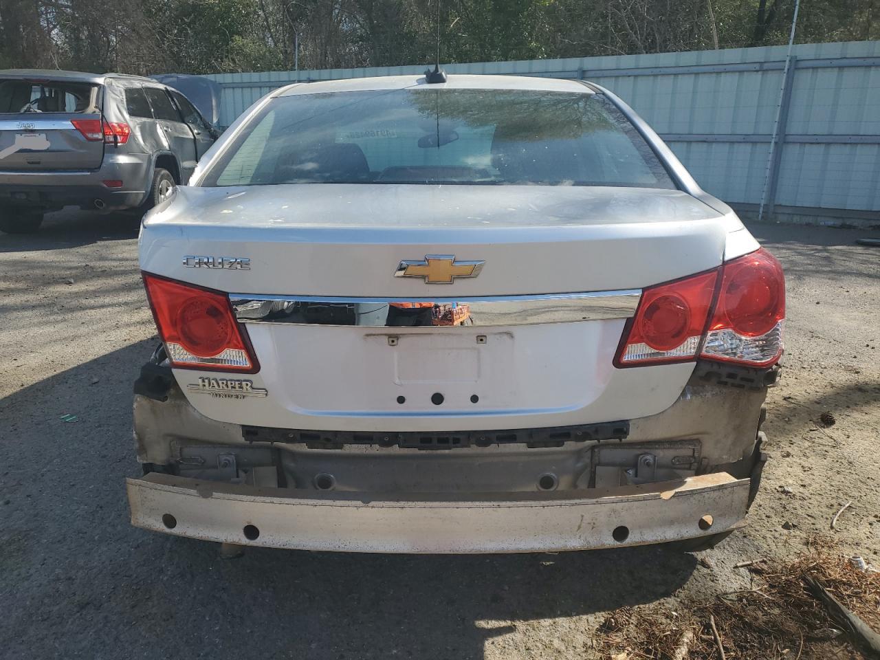 2015 CHEVROLET CRUZE LS photo 6