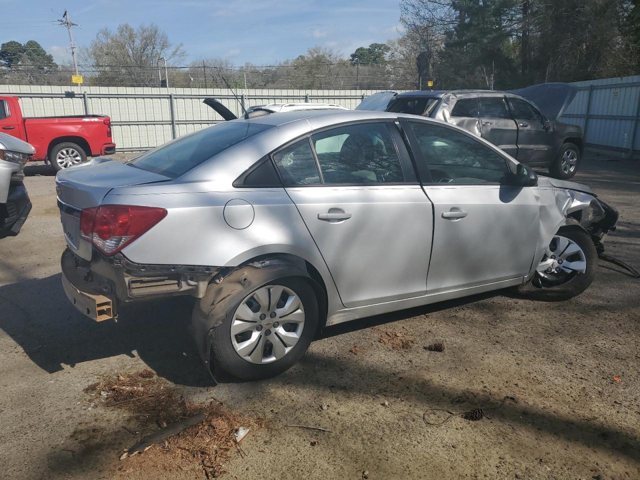 2015 CHEVROLET CRUZE LS photo 3