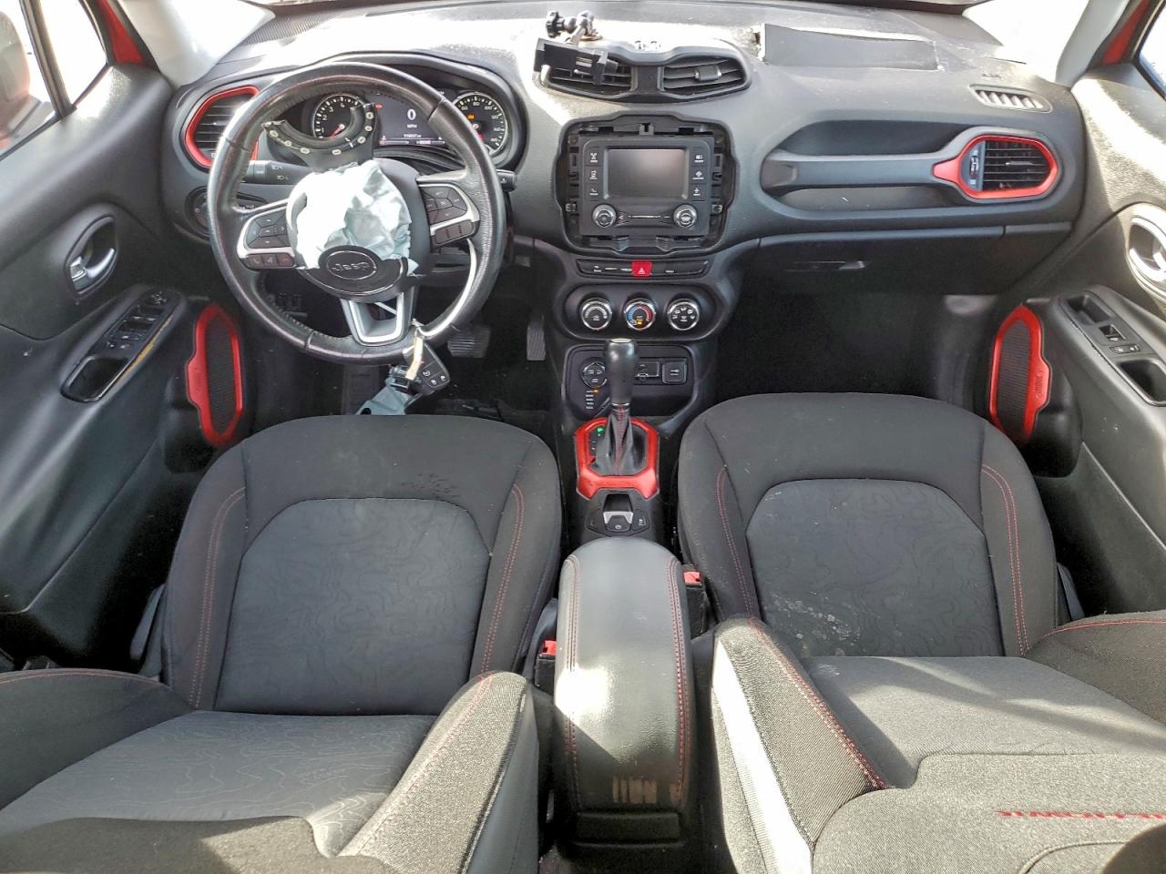 2015 JEEP RENEGADE photo 8