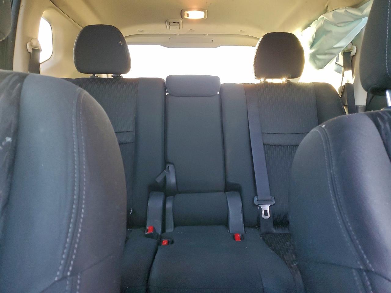 2019 NISSAN ROGUE S photo 28